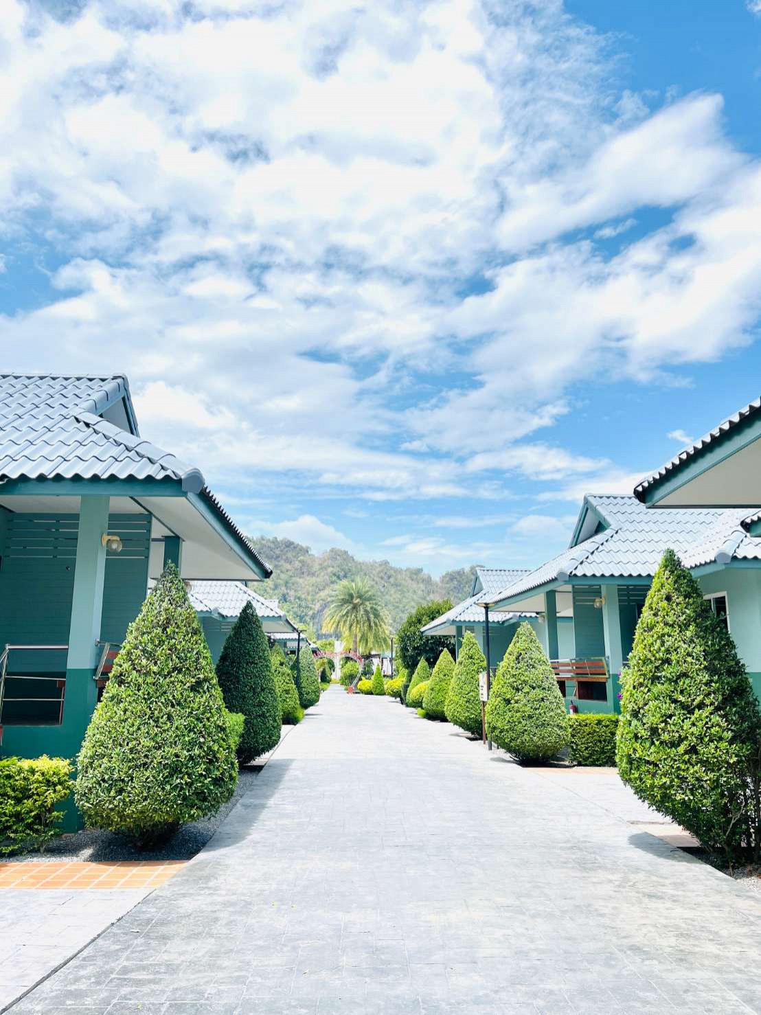 Bungalow Room